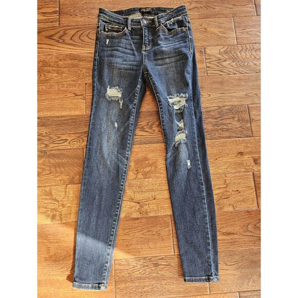 Judy Blue Jeans Womens 5 27 Skinny Fit Denim Stretch Medium Wash Distressed 30in - Picture 1 of 3